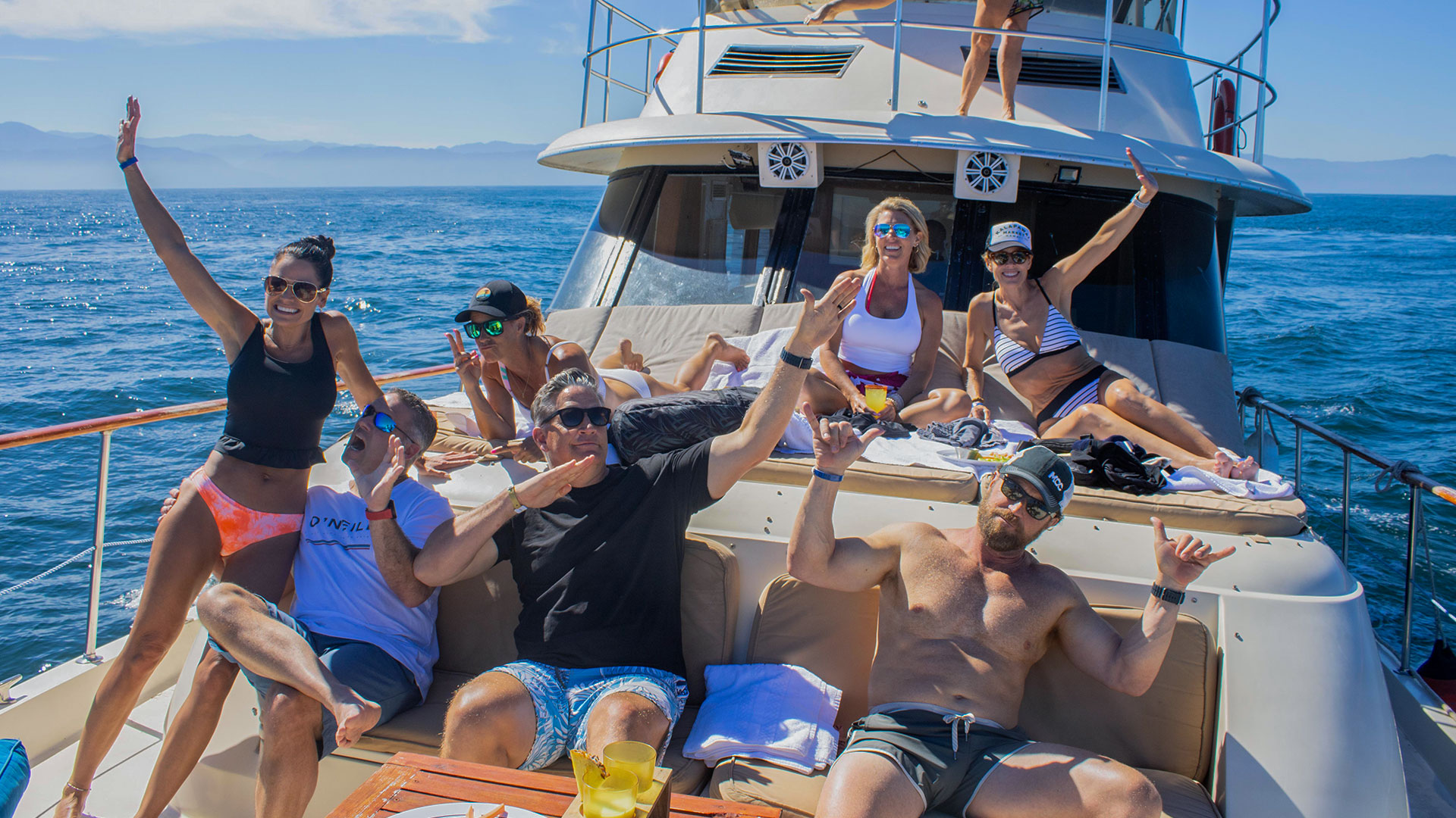 All-inclusive Yacht Tour Puerto Vallarta,