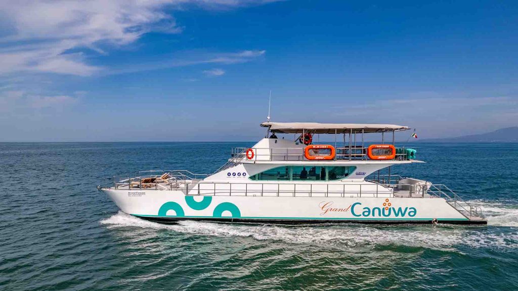 Gran Canuwa: Puerto Vallarta Catamaran charter