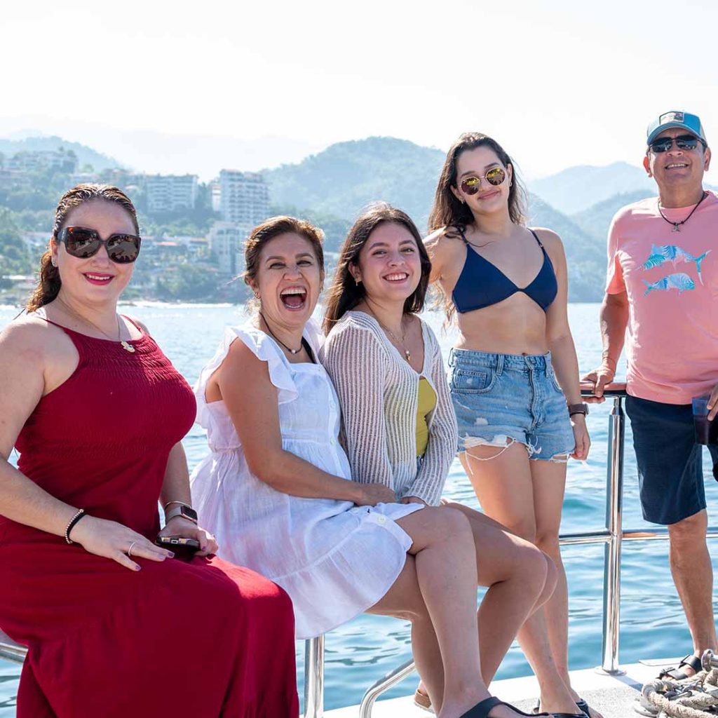 Canuwa II: Puerto Vallarta Catamaran charter