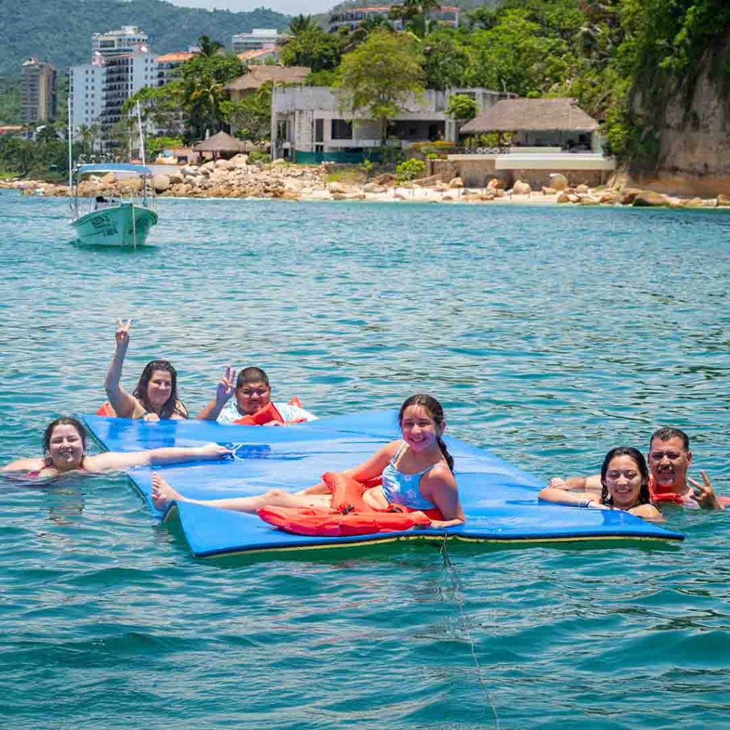 Canuwa II: Puerto Vallarta Catamaran charter