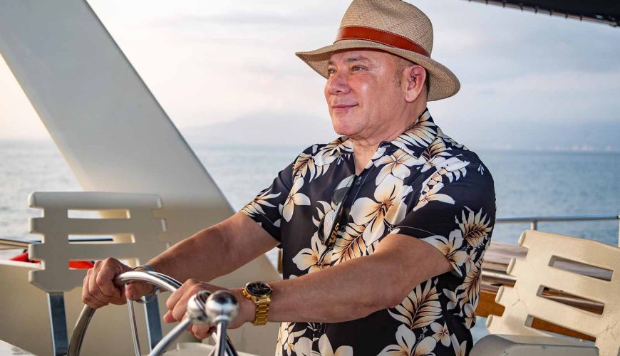Motivation Meets Paradise: Alex Dey's Unforgettable Experience on Mike's All-Inclusive Yacht in Puerto Vallarta