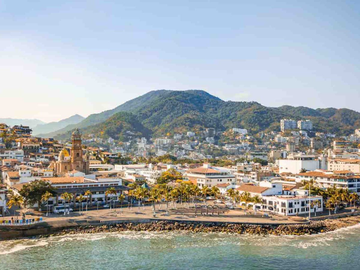 Solo in Paradise: Discover the Best of Puerto Vallarta on Your Own