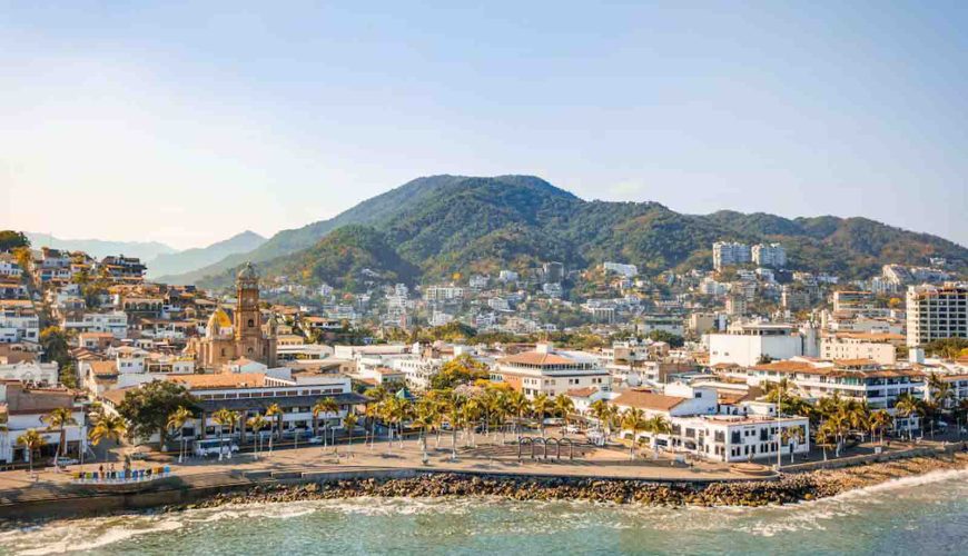 Solo in Paradise: Discover the Best of Puerto Vallarta on Your Own