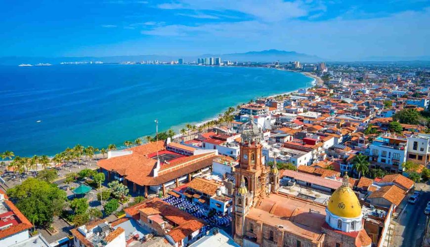 Experience Paradise in Style: Affordable Staffed Villas for Your Puerto Vallarta Getaway