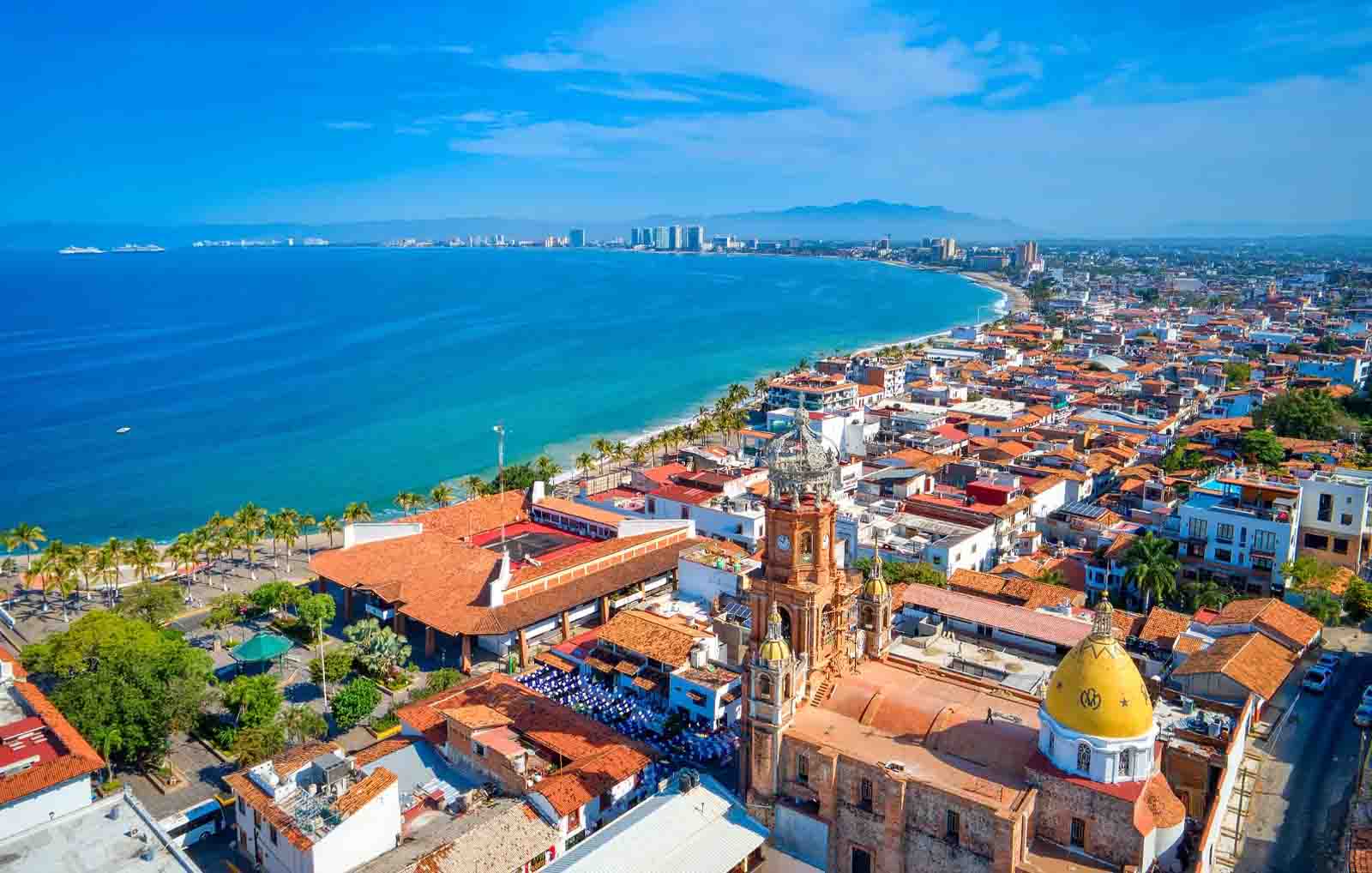 Experience Paradise in Style: Affordable Staffed Villas for Your Puerto Vallarta Getaway