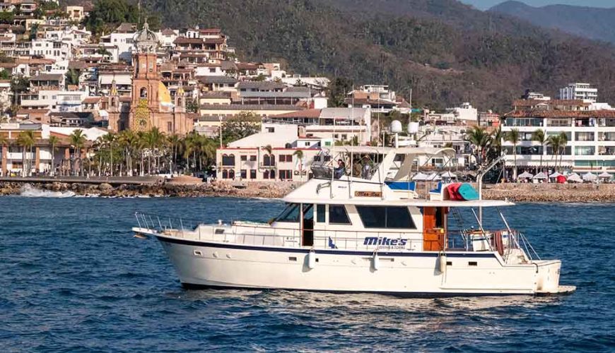 Luxury Private Yacht Charters in Puerto Vallarta